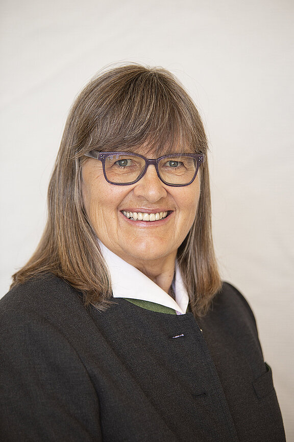 21_Helga_Weilbuchner.jpg
